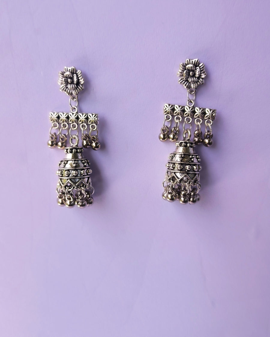 Long oxidised jumka