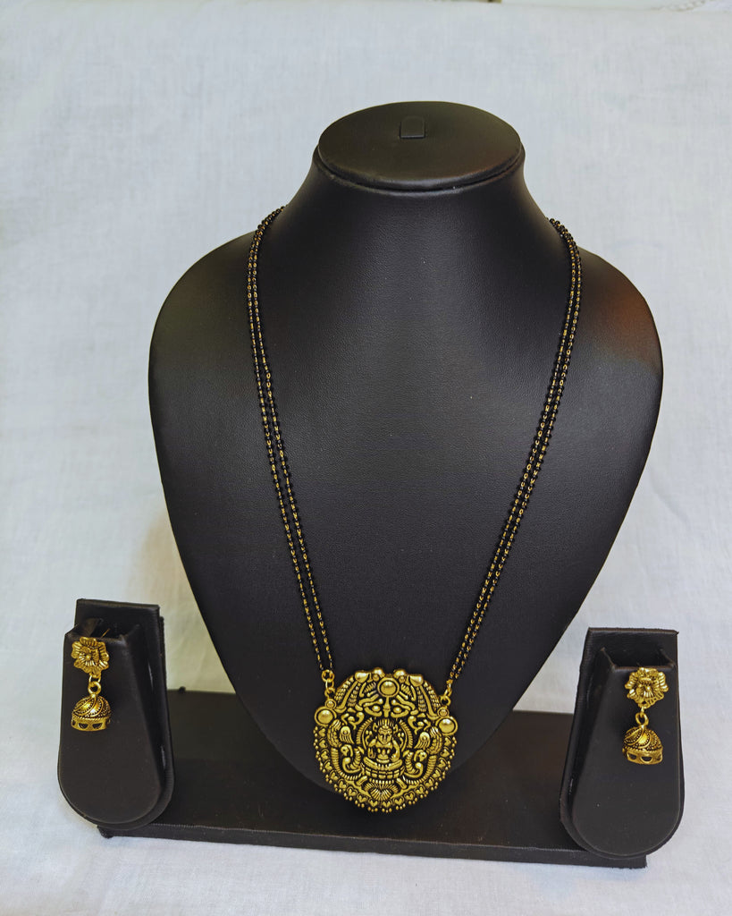 Antique pendant mangalsutra