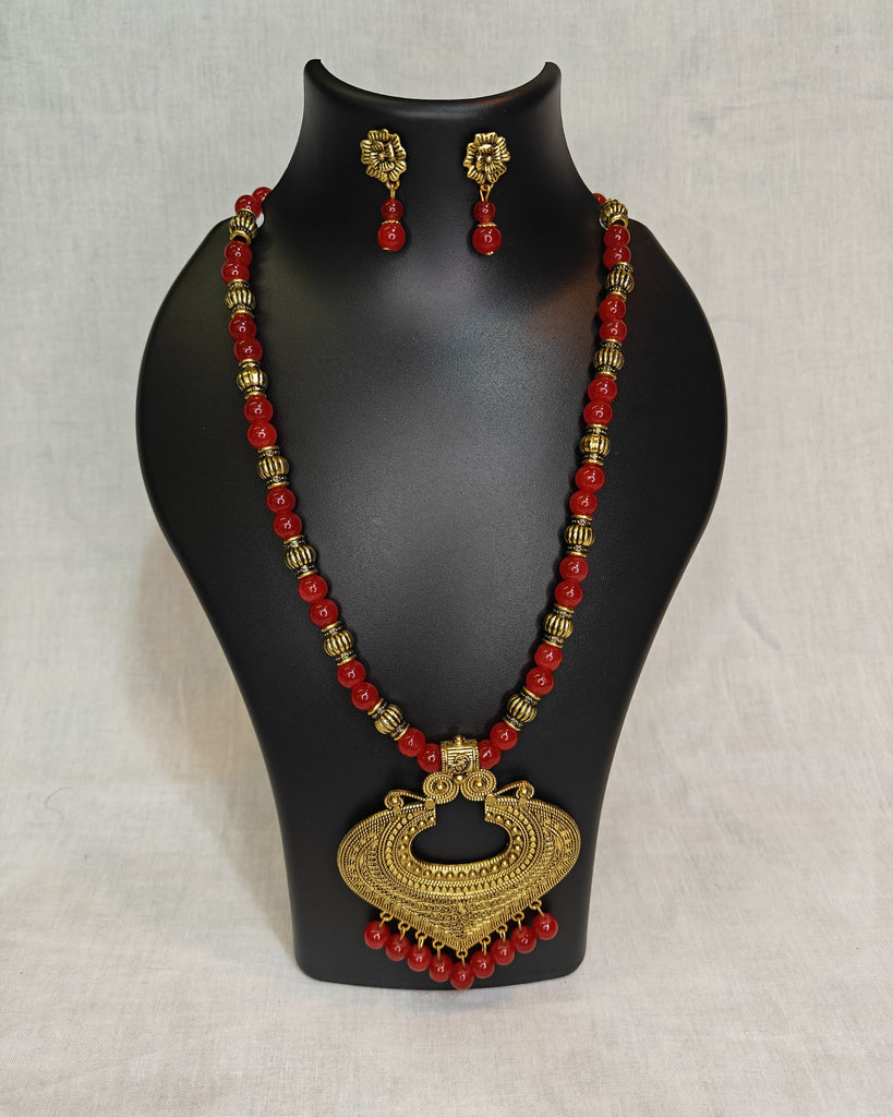 Antique pendant set