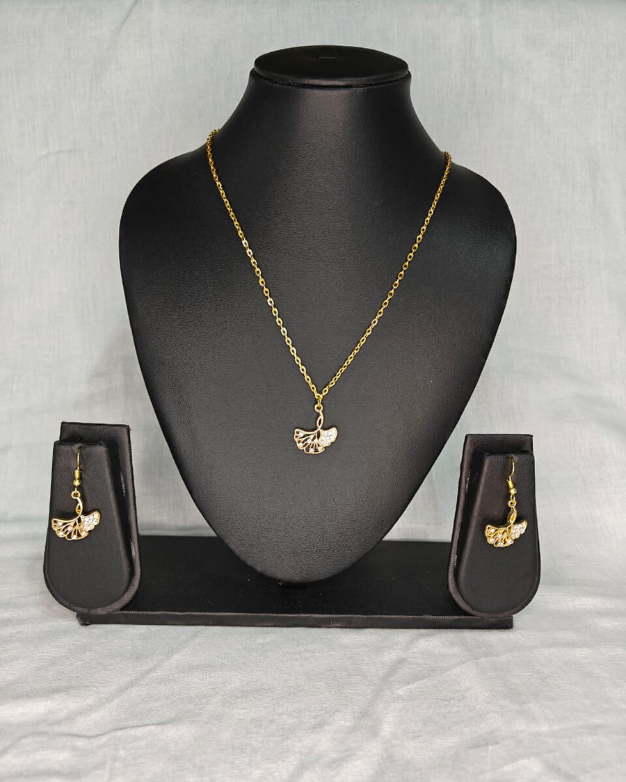Charms chain pendant