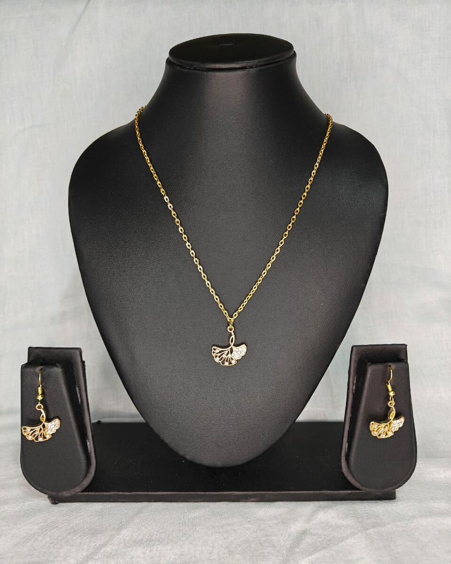 Charms chain pendant