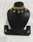 Loreal, kundan choker